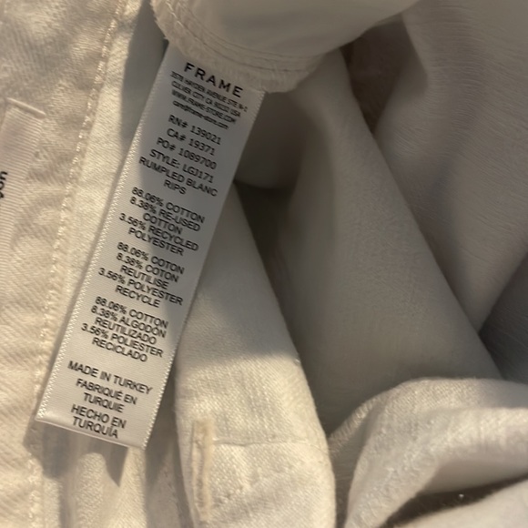 Frame Mid-Rise Distressed Boyfriend White Jeans Size 27 (4) NWT - Picture 11 of 12